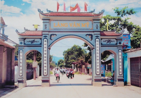 Cổng làng Văn Mỹ, xã Hoàng Văn Thụ, huyện Chương Mỹ