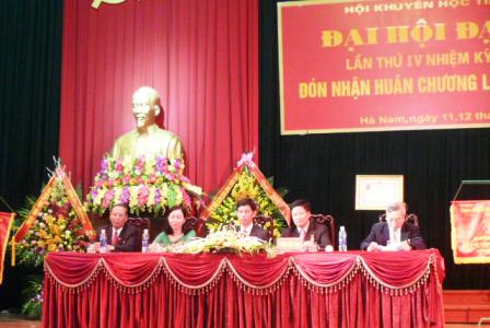 Đoàn chủ tịch đại hội Hội khuyến học tỉnh Hà Nam