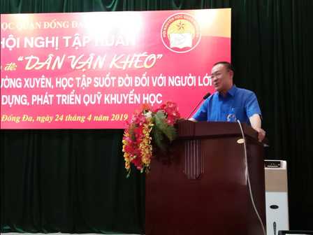 Tổng giám đốc Nguyễn Mạnh Thản trong buổi nói chuyện với hội khuyến học quận Đống Đa ngày 24/4/2019