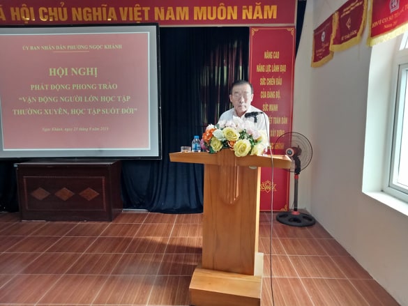 Ông Nguyễn Văn Xa trình bày nội dung tập huấn