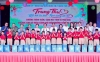 BÍ THƯ THÀNH ỦY HÀ NỘI TRẦN ĐỨC THẮNG TẶNG QUÀ TẠI TRƯỜNG TIỂU HỌC THIÊN ĐỨC