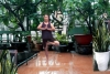 Tập Yoga trên vườn tầng những ngày giãn cách chống Covid 19