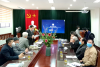 Ông Đào Duy Trung, Chủ tịch Hội khuyến học quận Tây Hồ đang triển khai nhiệm vụ công tác năm 2022