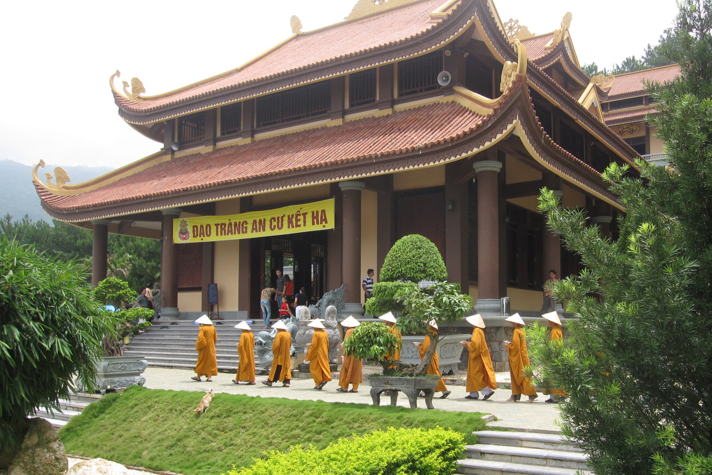 Thiền viện Tây Thiên (Photo Sơn Linh)